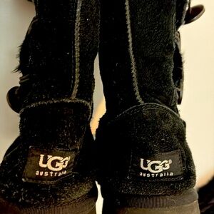 UGG boots black